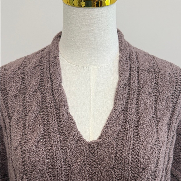 Free People Size XS Easy Cable Brown V-Neck Sweater - Picture 9 of 14